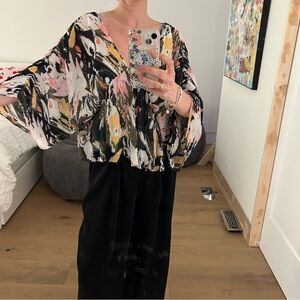 Flowy CLUB MONACO top